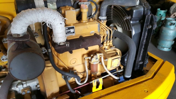 ขาย รถขุด KOMATSU รุ่น PC30-5- มือสองญี่ปุ่น สวยพร้อมใช้งาน มือถือ/LINE ID : 0818753444 ขาย รถขุด KOMATSU รุ่น PC30-5- มือสองญี่ปุ่น สวยพร้อมใช้งาน มือถือ/LINE ID : 0818753444