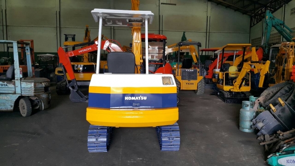 ขาย รถขุด KOMATSU รุ่น PC30-5- มือสองญี่ปุ่น สวยพร้อมใช้งาน มือถือ/LINE ID : 0818753444 ขาย รถขุด KOMATSU รุ่น PC30-5- มือสองญี่ปุ่น สวยพร้อมใช้งาน มือถือ/LINE ID : 0818753444