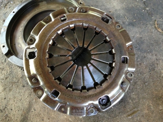 ขายชุดครัช10นิ้ว +ไฟวีน 4jh(D-max 3.0 di) 3500