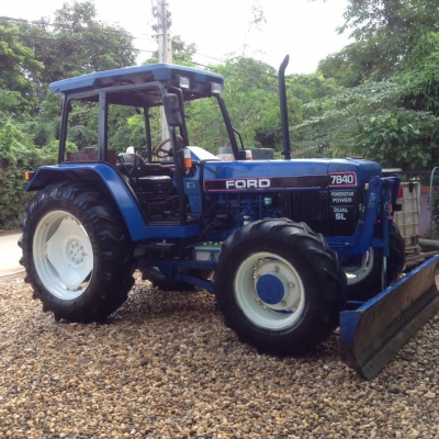 ขายรถไถฟอร์ด 7840 ขายรถไถฟอร์ด 7840
