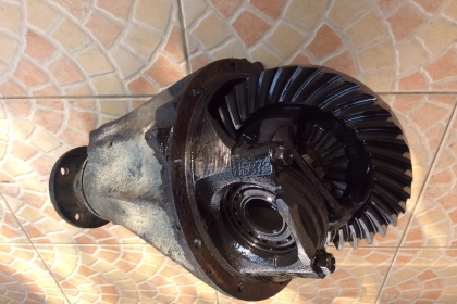 ขายเฟืองท้าย big m 9/37(4.1) และ 8/35(4.3)