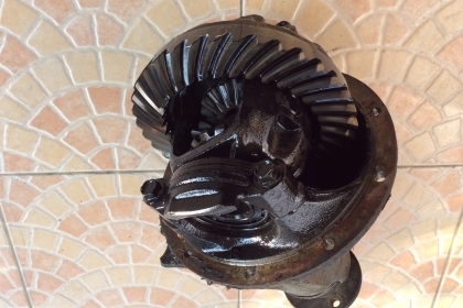 ขายเฟืองท้าย big m 9/37(4.1) และ 8/35(4.3)