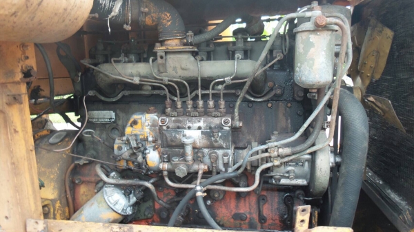 รถตัก KOMATSU JH - 60. สนใจติดต่อ 081 - 6079515