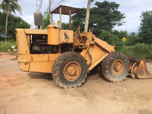 รถตัก KOMATSU JH - 60. สนใจติดต่อ 081 - 6079515 รถตัก KOMATSU JH - 60. สนใจติดต่อ 081 - 6079515