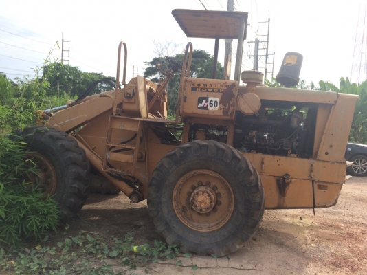 รถตัก KOMATSU JH - 60. สนใจติดต่อ 081 - 6079515 รถตัก KOMATSU JH - 60. สนใจติดต่อ 081 - 6079515