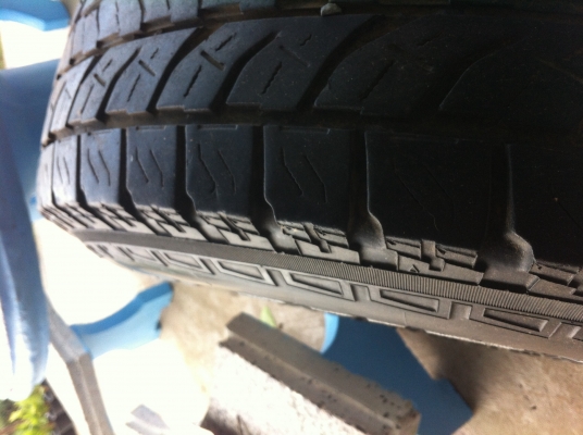 ขายยางรถยนต์ yokohama พร้อมล้อแม็ก อิซูซุขอบ 15" 1ชุด ล้อ