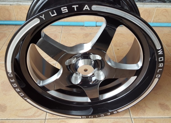 ขายล้อ WORLDงานYUSTA 4รู100 หน้า7.25 ET35 4 ล้อ ขายล้อ WORLDงานYUSTA 4รู100 หน้า7.25 ET35 4 ล้อ