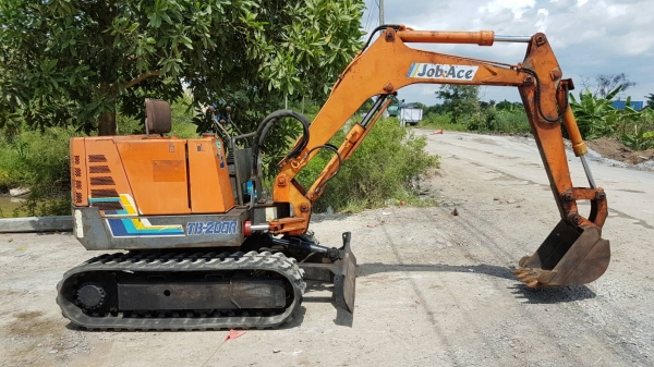 ขายรถนอกด่วนแบคโฮTAKEUCHI-TB20QR-K3ครื่องดีปั่มแรงเทียบเท่าPC20รถนอกเพิ่งนำเข้ามาใหม่ยังไม่เคยใช้งานในเมืองไทยเลย