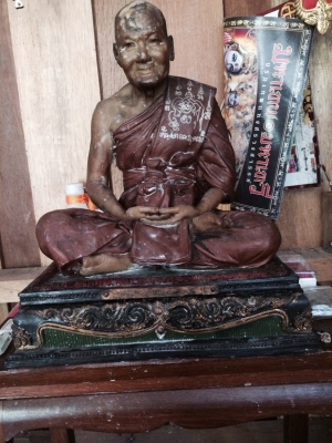 หลวงพ่อเปิ่นวัดบางพระ