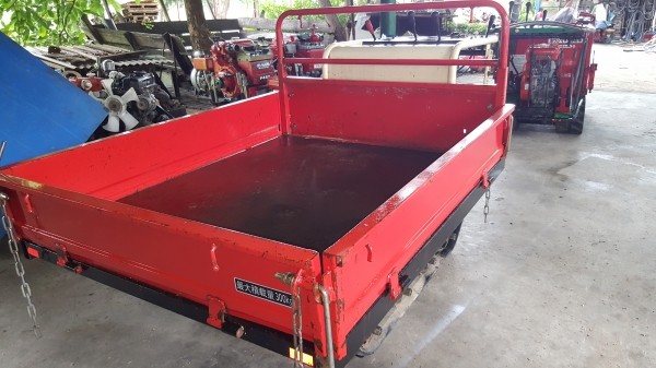 รถบรรทุกการเกษตรและก่อสร้างพร้อมใช้งานรหัสสินค้า B2 - 8