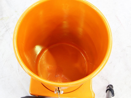 ถังอัดจารบีแบบใช้ลม Ashita