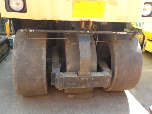 รถบด 7 ล้อยาง : SAKAI T2 #20436 นำเข้าจากญี่ปุ่น โทร. 080-6565422 (หนิง)