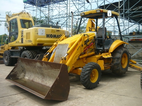 ให้เช่ารถขุด รถตัก รถบด ทั้งรายวันและรายเดือน พร้อมคนขับ PC20, PC30, PC40, PC100, PC120, WA100, WA200