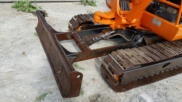 ขายด่วนรถแบคโฮHITACHIฮีตาชีEX35-2ครื่องดีปั่มแรงรถนอกเพิ่งนำเข้ามาใหม่ยังไม่เคยใช้งานในเมืองไทยเลย