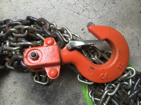 รอกโซ่ 1 ตัน