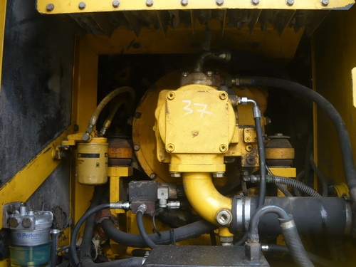 รถขุดล้อยาง Komatsu PW150-6 รถเก่านอก สภาพเดิมๆ พร้อมใช้งาน