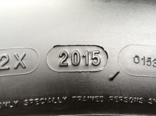 ยาง Michelin 265 65 17 ปี15 ดอกเต็ม ไม่มีปะ ราคาไม่แพง