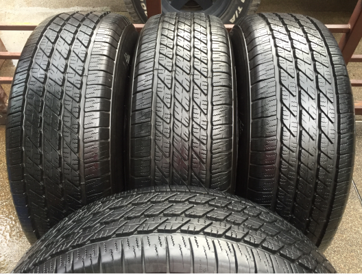 ยาง Michelin 265 65 17 ปี15 ดอกเต็ม ไม่มีปะ ราคาไม่แพง