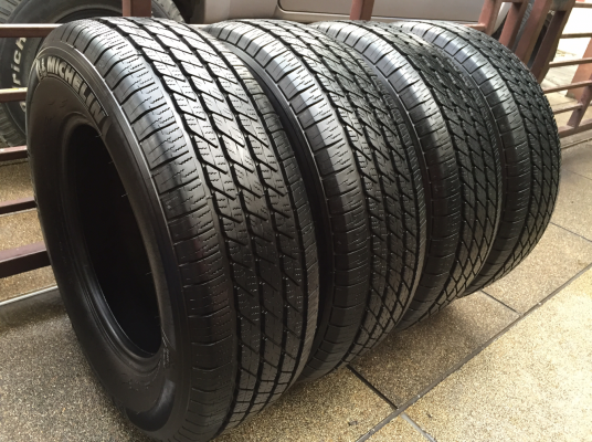 ยาง Michelin 265 65 17 ปี15 ดอกเต็ม ไม่มีปะ ราคาไม่แพง
