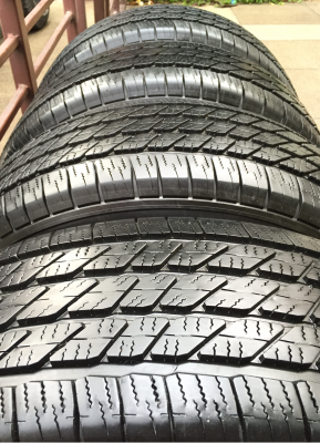 ยาง Michelin 265 65 17 ปี15 ดอกเต็ม ไม่มีปะ ราคาไม่แพง