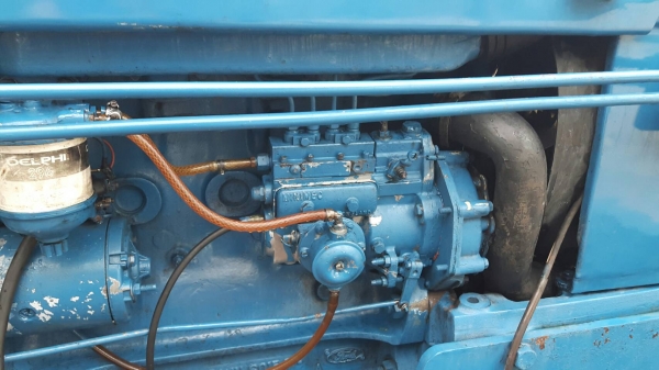 รถไถฟอร์ด 77 รถไถฟอร์ด 77