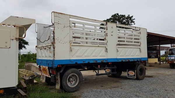 ขาย ลูกพ่วงสามมิตรสองเพลาไม่ดั้ม ยาว 6.50 เมตร ปี 54 ขาย ลูกพ่วงสามมิตรสองเพลาไม่ดั้ม ยาว 6.50 เมตร ปี 54