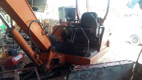 ขายแม๊กโคร EX-35 ฮิตาชิ รถสวยพร้อมใช้งาน