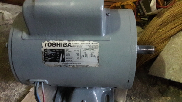 ขาย !! มอเตอร์1แรง220v.ยี่ห้อโตชิบ้ากับฮิตาชิ พร้อมใช้งาน
