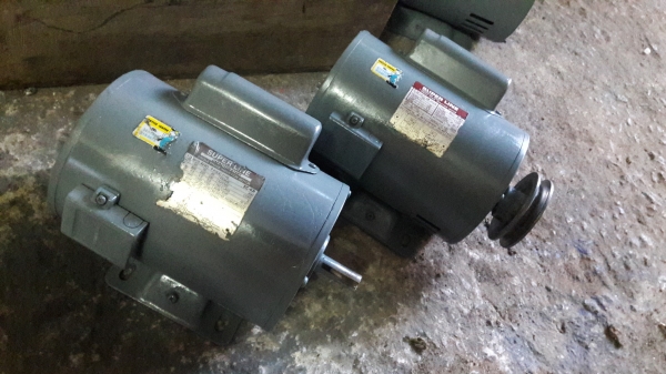 ขาย !! มอเตอร์1/2แรง220v.มิตซู.สภาพสวย.เดิมๆ.พร้อมใช้งาน