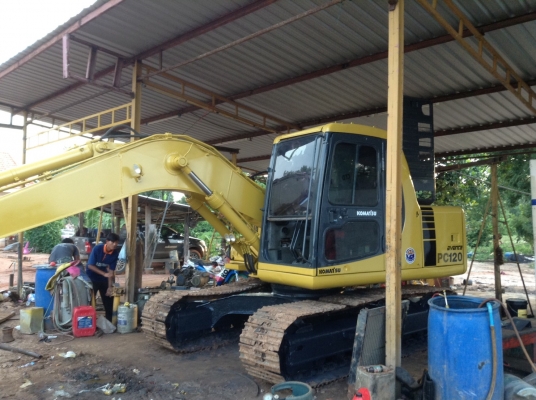 ขายด่วน  KOMATSU PC120-6รถสวย สภาพพร้อมใช้งาน เครื่องปั้มดี โซ่ช่วงล่างสวย เอกสารเล่มทะเบียน