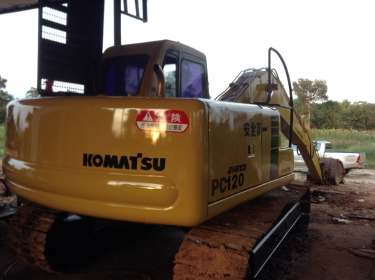 ขายด่วน  KOMATSU PC120-6รถสวย สภาพพร้อมใช้งาน เครื่องปั้มดี โซ่ช่วงล่างสวย เอกสารเล่มทะเบียน