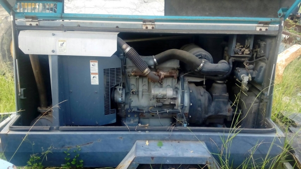 ขายปั๊มลมสกรู AIRMAN PDS185.S สถาพดีมีล้อลากพร้อมใช้