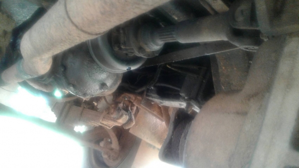 ขาย เทนเลอร์ 10 ล้อ หัวยาว เพลาเดียว ไม่มีทะเบียน เครื่อง 6BB1 145 แรงม้า เฟืองท้ายใหญ่ มีสโลว์กลาง รถใช้งานอยู่ครับ