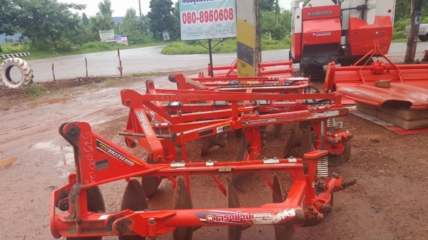 รถใถKUBOTA มือสอง สด ผ่อน รถปี58 ใช้งานน้อย สภาพ เก้าสิบเก้าเปอร์เซ็น มีให้เลือกหลายรุ่นหลายขนาด