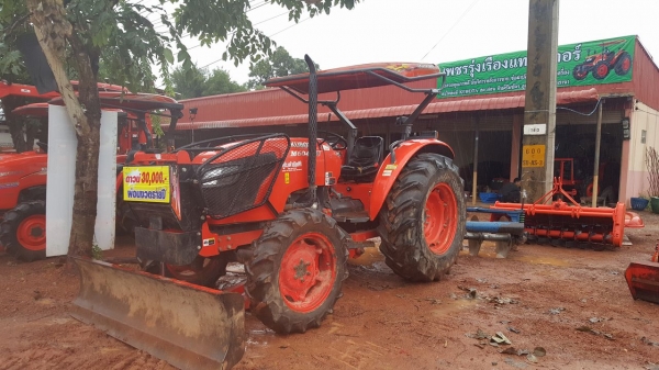 รถใถKUBOTA มือสอง สด ผ่อน รถปี58 ใช้งานน้อย สภาพ เก้าสิบเก้าเปอร์เซ็น มีให้เลือกหลายรุ่นหลายขนาด