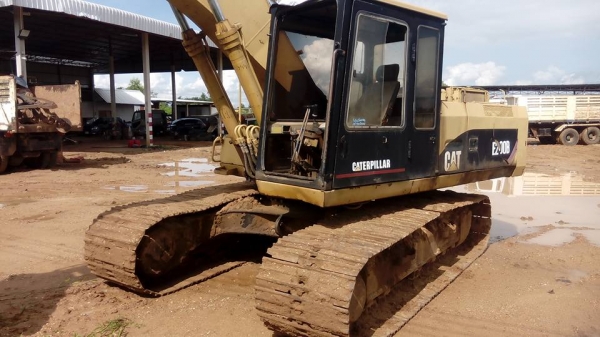 **465,000 บ.ต่อรอง/// แบคโฮ CAT E200B เครื่อง+ปั้ม เดิม แรง บูมอาร์มสวย เอวแน่น ช่วงล่าง70-75\% พร้อมใช้งาน เล่มฯ/ชุดโอนขาด ขายตามสภาพ **ขาย CAT E200B แบคโฮ สภาพดี บอดี้สวย ช่วงล่างได้ พร้อมทำงาน มีเล่มฯ ไม่มีชุดโอน HYD.EXCAVATOR CATERPILLAR E200B เครื่อง+ **465,000 บ.ต่อรอง/// แบคโฮ CAT E200B เครื่อง+ปั้ม เดิม แรง บูมอาร์มสวย เอวแน่น ช่วงล่าง70-75\% พร้อมใช้งาน เล่มฯ/ชุดโอนขาด ขายตามสภาพ **ขาย CAT E200B แบคโฮ สภาพดี บอดี้สวย ช่วงล่างได้ พร้อมทำงาน มีเล่มฯ ไม่มีชุดโอน HYD.EXCAVATOR CATERPILLAR E200B เครื่อง+