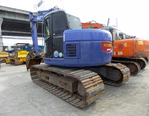 ขายครับ รถขุดมือ 2 นำเข้าจากญี่ปุ่นเองโดยตรง ยังไม่เคยใช้งานเมืองไทย