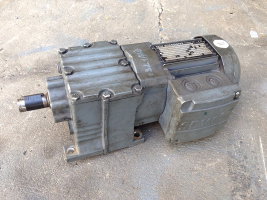 ขายมอเตอร์เกียร์ SEW eurodrive 1/3HP. 380V อัตราทด 1:8.5 เพลาออกประมาณ 151 รอบต่อนาที สภาพสวยมาก วิ่งนิ่ม พร้อมใช้งาน