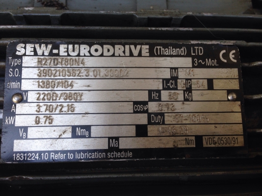 ขายมอเตอร์เกียร์ SEW eurodrive 1HP. 380V อัตราทด 1:13 เพลาออกประมาณ 104 รอบต่อนาที สภาพสวยมาก วิ่งนิ่ม พร้อมใช้งาน มี 2ตัวครับ