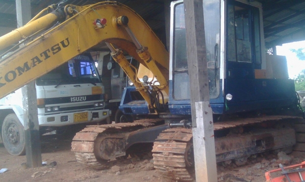 ขายถูก KOMATSU PC100-5