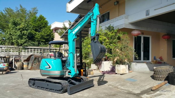 ขาย รถขุด KOBELCO รุ่น SK40SR มือสองญี่ปุ่น แทรกเหล็ก แน่นทั้งคัน มีไลน์กระแทก ระบบไว ปั้มนิ้ว คอนโทรลสั้น สวยพร้อมใช้งาน มือถือ/LINE ID : 0818753444 ขาย รถขุด KOBELCO รุ่น SK40SR มือสองญี่ปุ่น แทรกเหล็ก แน่นทั้งคัน มีไลน์กระแทก ระบบไว ปั้มนิ้ว คอนโทรลสั้น สวยพร้อมใช้งาน มือถือ/LINE ID : 0818753444