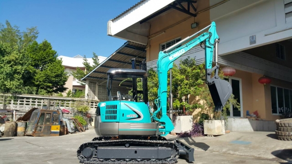 ขาย รถขุด KOBELCO รุ่น SK40SR มือสองญี่ปุ่น แทรกเหล็ก แน่นทั้งคัน มีไลน์กระแทก ระบบไว ปั้มนิ้ว คอนโทรลสั้น สวยพร้อมใช้งาน มือถือ/LINE ID : 0818753444