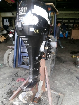 Suzuki 50HP 4 Stroke หางยาว มือสองญี่ปุ่น สภาพสวย พร้อมใช้ Suzuki 50HP 4 Stroke หางยาว มือสองญี่ปุ่น สภาพสวย พร้อมใช้