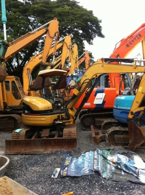 ต้องการขายรถขุดยี่ห้อ CAT-304 SR รถนอกนำเข้าจากญี่ปุ่น