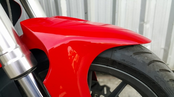 TNT300 วิ่งน้อย ปีสดใหม่ 2015 วิ่งน้อยมาก รถสวยสีสดเดิม ราคาลดได้