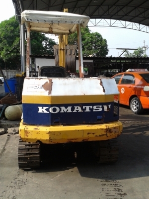 ต้องการขายรถขุดยี่ห้อ KOMATSU-PC30-3 รถนอกนำเข้าจากญี่ปุ่น