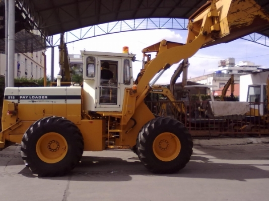 ต้องการขายรถตักล้อยางยี่ห้อ KOMATSU-515 รถนอกนำเข้าจากญี่ปุ่น