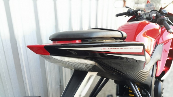 R15 2014 วิ่ง 7000 สวยพร้อมใช้เลยครับ ไม่แพง ต่อรองได้ครับ