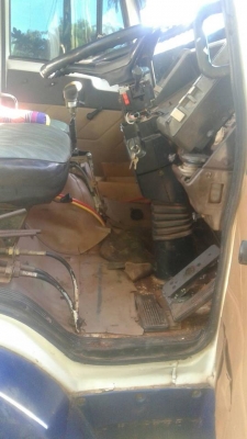 ขายรถบรรทุก ดั้ม2เพลา ร็อกกี้260แรง FXZ13NFY เครื่อง6HE1เทอร์โบอินเตอร์ เกียร์ฟูลเลอร์ พาวเวอร์ เบรกจิฟฟี่ ภายในสวย รถบ้านสภาพพร้อมใช้งาน เอกสารพร้อมโอน ราคา790,000 สนใจโทร 090-8588220คุณนะ 093-3258446คุณบิว หรือเข้าดูสินค้าอื่นๆได้ที่ www.narong2truck.co