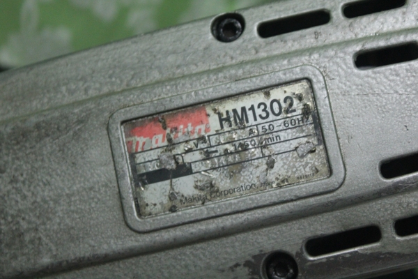 เครื่องสกัดคอนกรีตไฟฟ้า ยี่ห้อmakita รุ่นhm1302 สภาพดีพร้อมใช้งานครับ เครื่องสกัดคอนกรีตไฟฟ้า ยี่ห้อmakita รุ่นhm1302 สภาพดีพร้อมใช้งานครับ